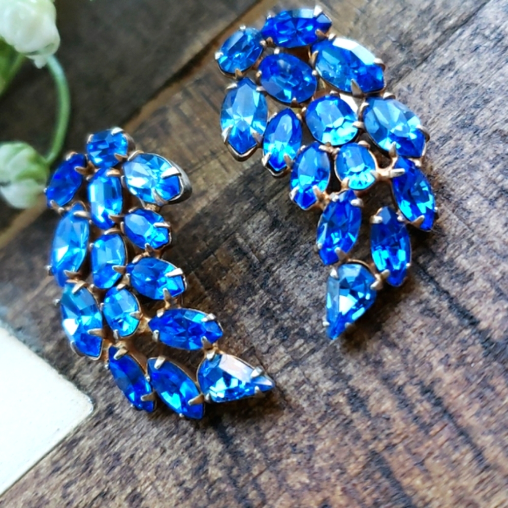 Gorgeous Vintage Authentic Unsigned Schreiner Blu… - image 2